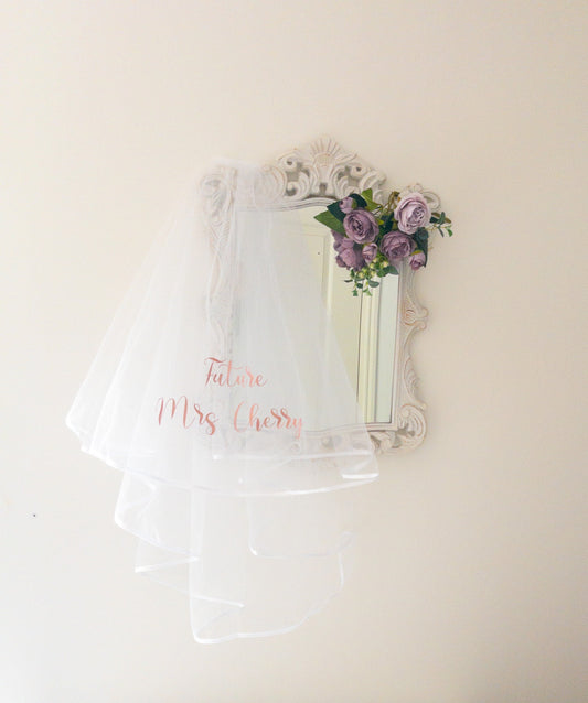 BRIDE TO BE VEIL